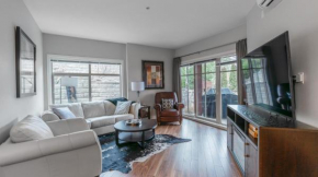 Fabulous Condo at Five Star Resort #209, Kelowna